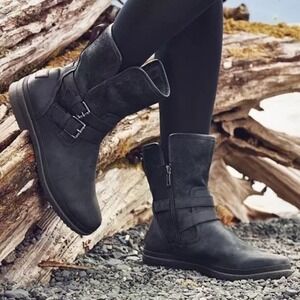 UGG Simmens Waterproof Leather Brown Forest Green Wool Blend Buckle Boots 6.5